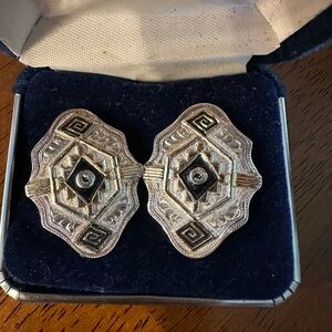 Montana Silversmiths Silver and Black Western Filigree Earrings
